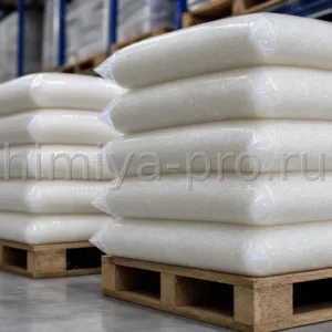 Полупрозрачные гранулы полиамида PA6 в мешках для литья автодеталей и инженерных пластиков