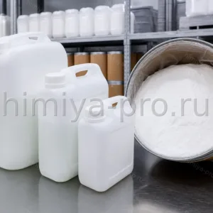 Катионный полимер поликвартиум в канистрах и порошке на складе сырья для шампуней и кремов
