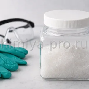 Белые гигроскопичные кристаллы селенистой кислоты H2SeO3 CAS 7783-00-8 — токсичный окислитель для лаборатории