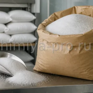 Пищевая соль NaCl — белые кристаллы в мешке для пищевой промышленности и приготовления пищевых продуктов