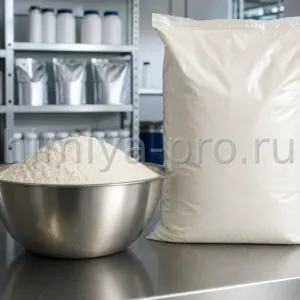 Загуститель TEQ Guar CL: белый или желтоватый порошок катионного гуара в миске и мешке на складе косметического сырья, CAS 65497-29-2