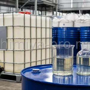 Вязкий раствор ортофосфорной кислоты 85 % H3PO4 в IBC и стальных бочках на складе удобрений и металлообработки