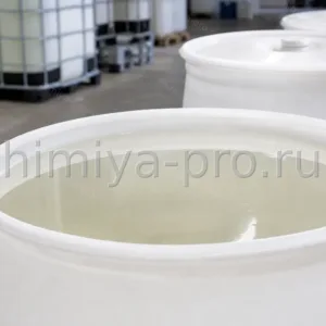 Прозрачная низкопенная неионогенная ПАВ LFG 61 в бочке для CIP-мойки пищевых производств и высокощелочных моющих средств