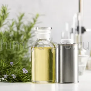Бледно-жёлтое испанское эфирное масло розмарина камфорного хемотипа в флаконе и канистре, B2B поставка