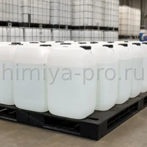 Водный раствор пропиленгликоля 40% (ВПР-40%) — прозрачная жидкость в канистрах на складе химического сырья для HVAC и охла...