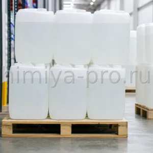 Сорбит водный раствор в HDPE бочках на паллете пищевого склада, прозрачная жидкость для кондитерки