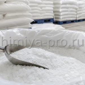 Белые воскообразные чешуйки препарата ОС-25, цетеарет-25, в мешках по 20 кг для текстильных процессов.