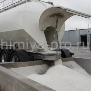Навальная аммиачная селитра 34,5% NH4NO3 в закрытом минераловозе на сухом агрохимическом терминале