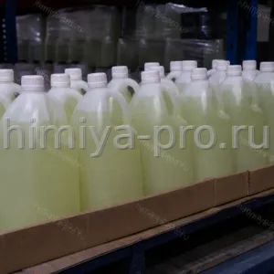 Жидкий хлорсодержащий отбеливатель на основе гипохлорита натрия в полимерных флаконах на складе