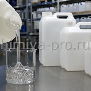 Вязкая бесцветная жидкость полиэтиленгликоля 300 в канистрах для фармацевтических составов EP/USP