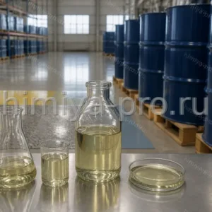 Светлая жидкость циклоалифатического амина LS D3081 в лабораторной посуде у бочек 200 кг на складе смол