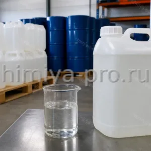 Монопропиленгликоль: бесцветная вязкая жидкость в канистрах HDPE на складе растворителей и теплоносителей
