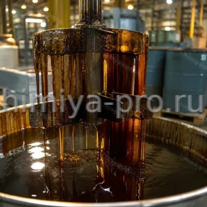 Тяжёлая фракция пироконденсата марки C тёмно-янтарного цвета для медленно сохнущих лаков, грунтов и топливных смесей
