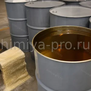 Бочки полиоля Сибуфом СЕ/80 и сверхплотный напыляемый ППУ для локального усиления кровельных узлов