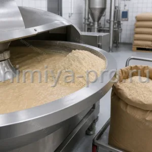 Светло-бежевый изолят соевого белка в куттере мясопереработки и мешках 25 кг на пищевом производстве