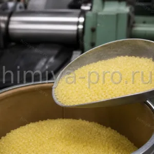 Желтоватые гранулы Тиурам Д с масляной оболочкой у вальцов: пылеуменьшенный ускоритель вулканизации TMTD.